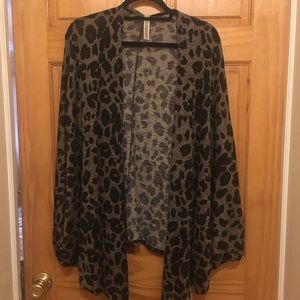 Cheeta print open front sweater